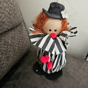 The red headed clown